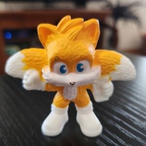 Sonic Tails Figure